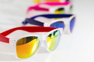 iStock_000072393519_Medium3-lunette-monture-opto-laprairie-soleil-rive-sud